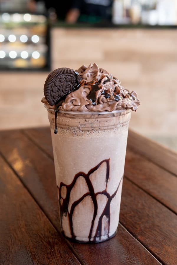 SHAKES & DRIKKE